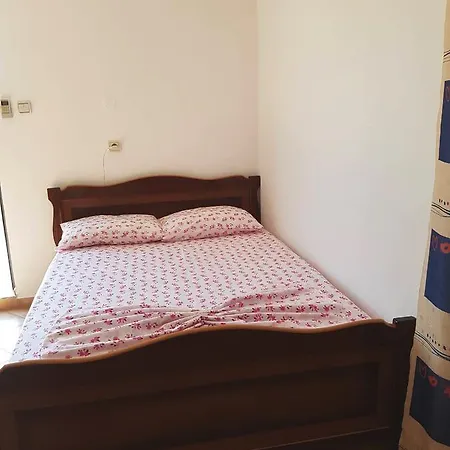 Petrit Casa de hóspedes 3*