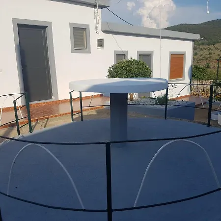 Petrit Casa de hóspedes 3*