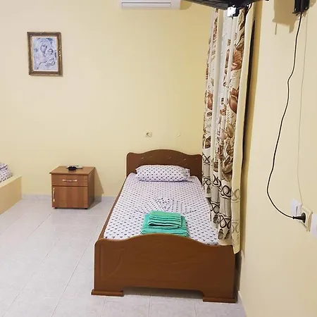 Petrit 게스트하우스