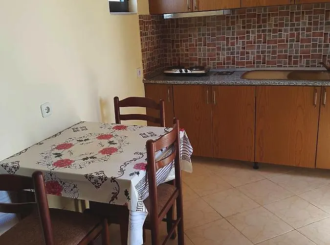 Guest house Petrit Ksamil