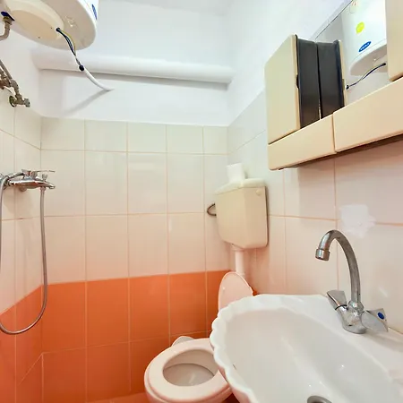 Guest house Petrit Ksamil